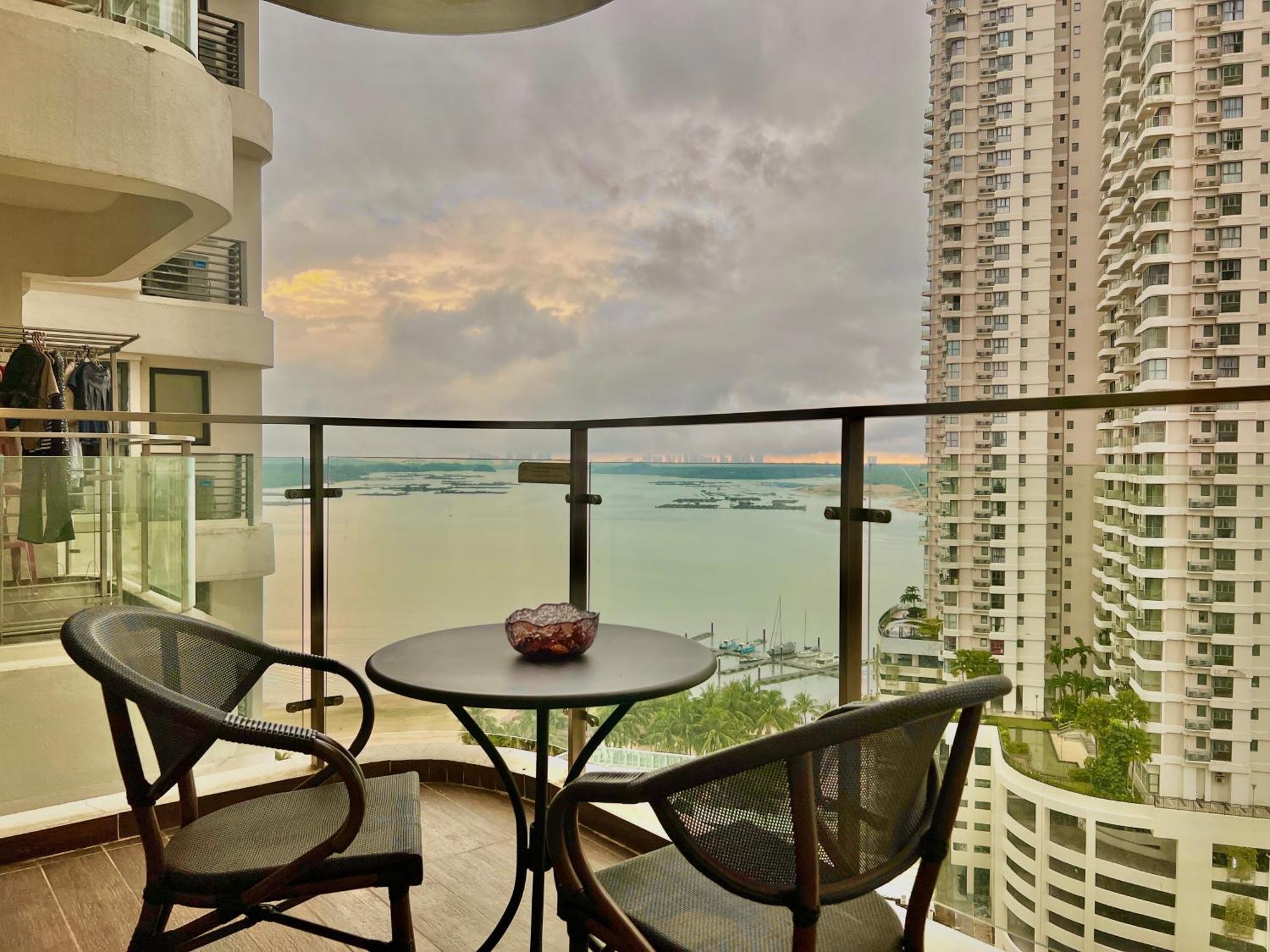 Country Garden Danga Bay Amberside By R9 *